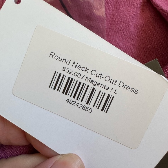 3 Jems Le Lis Round Neck Cut Out Dress-NWT-Size Large - Picture 4 of 4